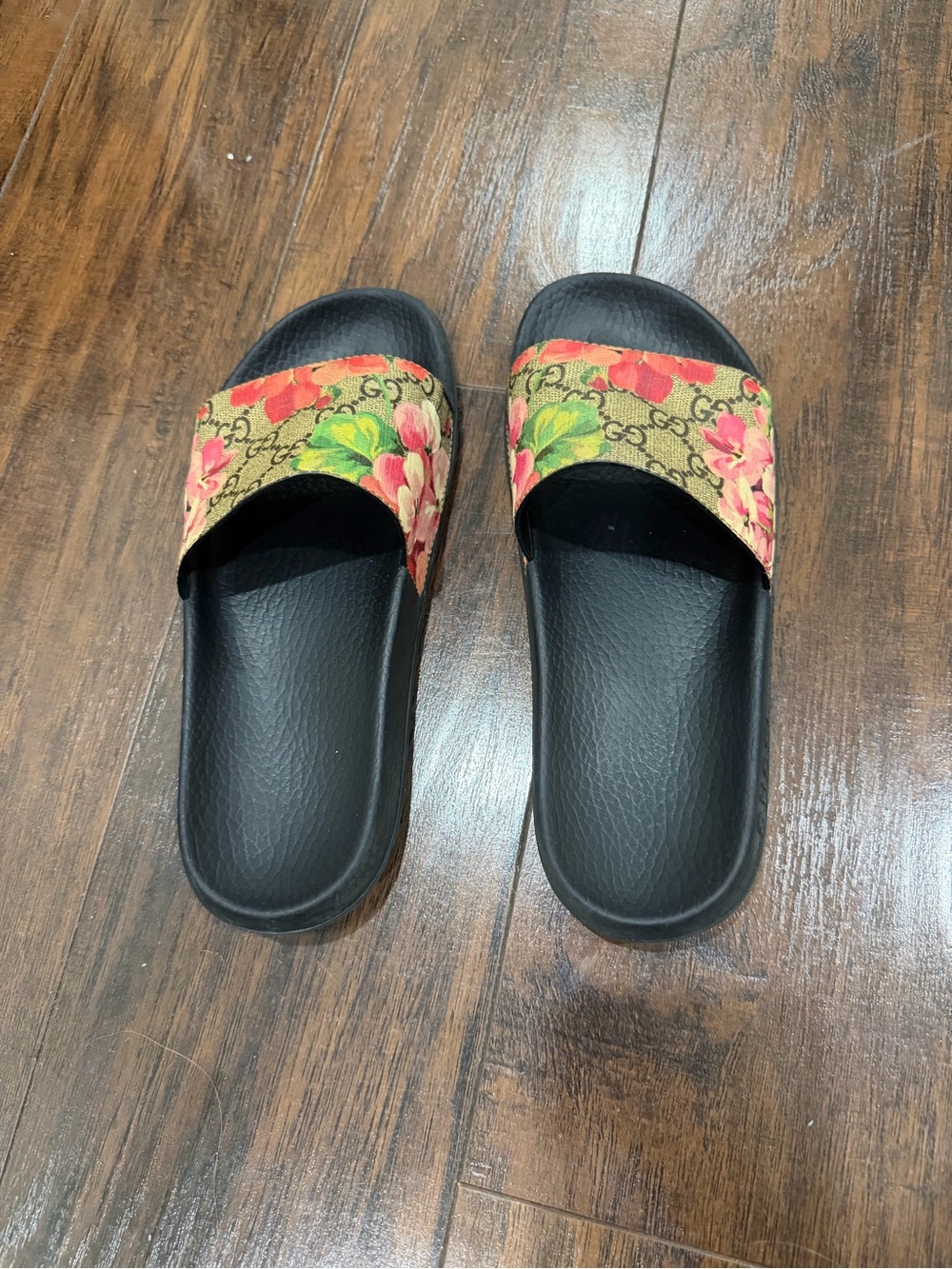 Gucci Black Slide Sandals with Floral GG Canvas Strap